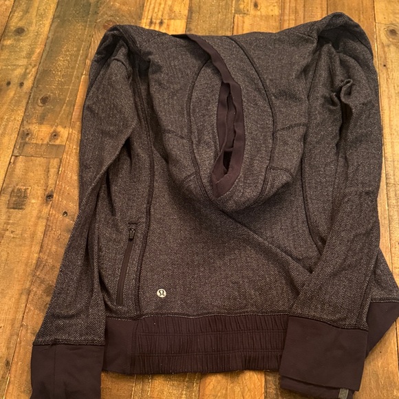 lululemon athletica Charcoal Hooded Sweater - Picture 2 of 2
